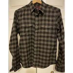 Men’s Untuckit small slim plaid flannel